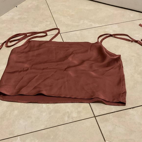 Silk tank tops - Picture 3 of 3